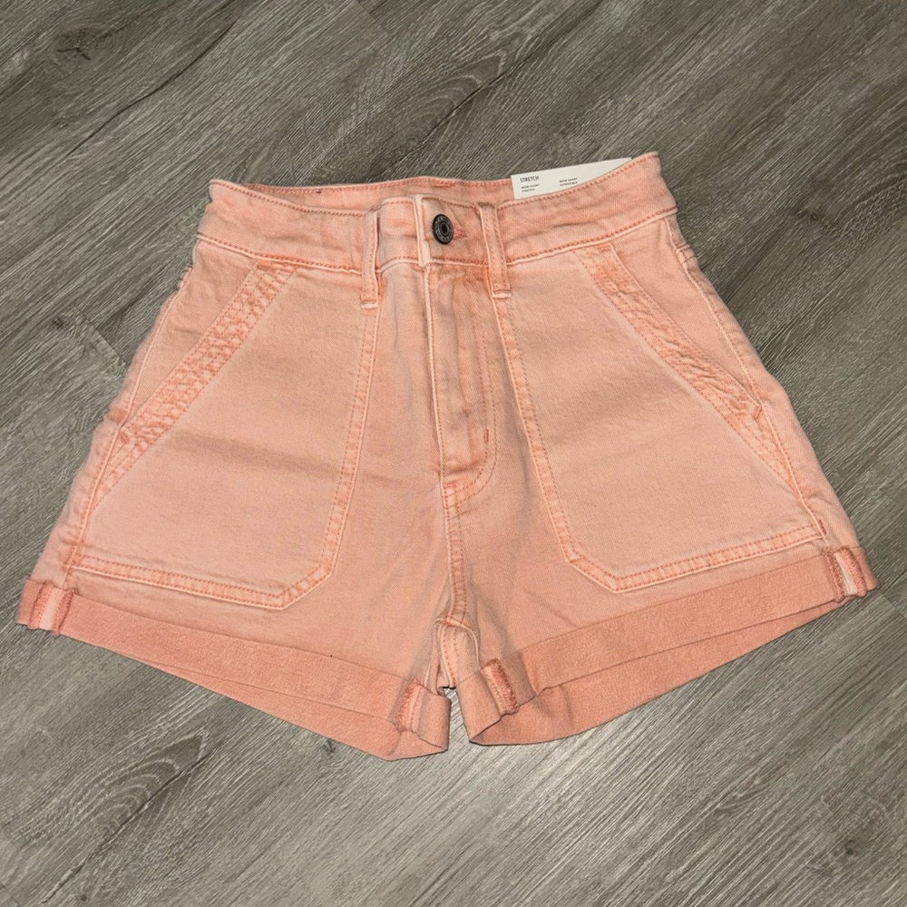 Sarah Cameron ALT Color American Eagle Shorts - Picture 2 of 4